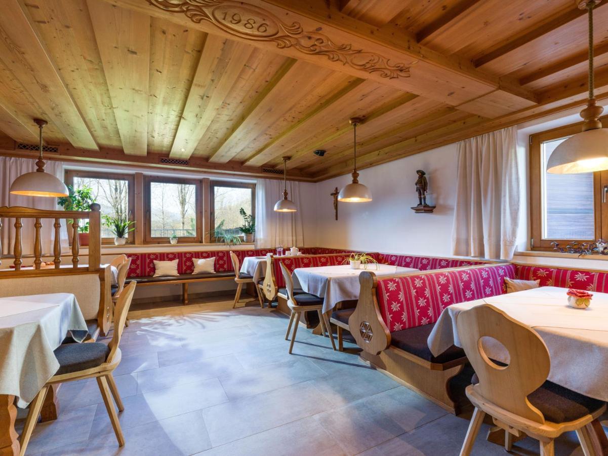 Gaestehaus Hofer Brixen im Thale Esterno foto