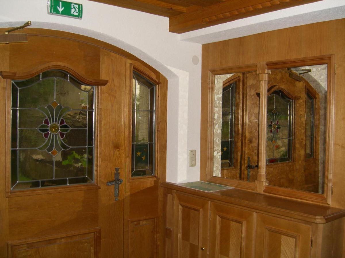 Gaestehaus Hofer Brixen im Thale Esterno foto
